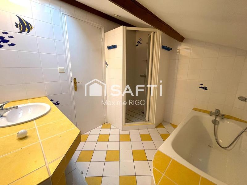 Maison - 284 m² - 8 pièces