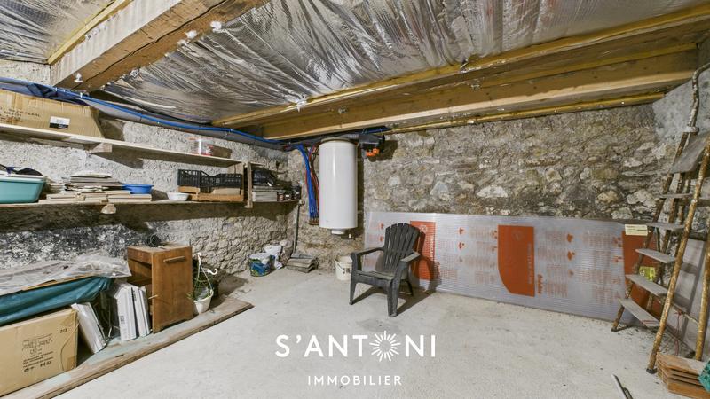 Appartement - 81 m² - 3 pièces