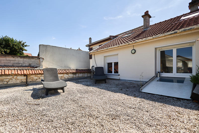 Maison - 171 m² - 6 pièces