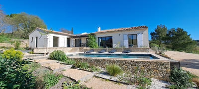 Maison - 185 m² - 5 pièces