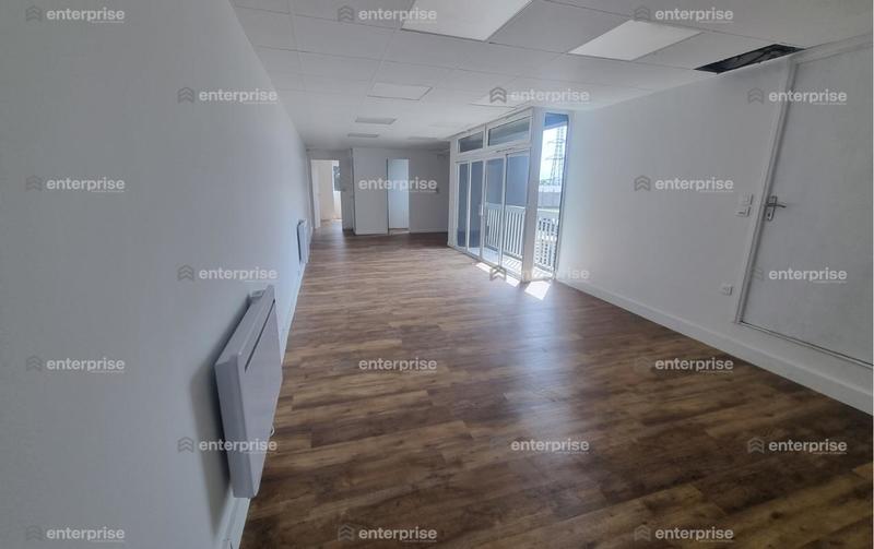 Bureau - 171 m²