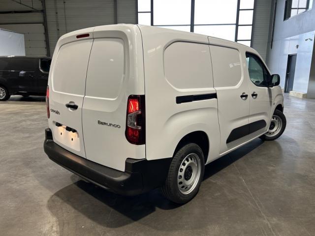 Citroën Berlingo Van Prix Ttc - Xl Long 950 Kg Bluehdi 130 Eat8 3 Places Moduwork Plancher Bois Camera Partner