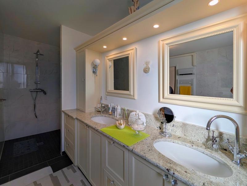 Appartement bourgeois - 132 m² - 4 pièces