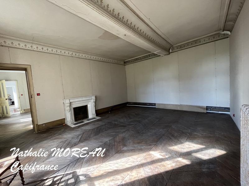 Maison de maîtres - 600 m² - 16 pièces