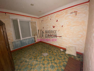 Maison - 280 m² - 6 pièces