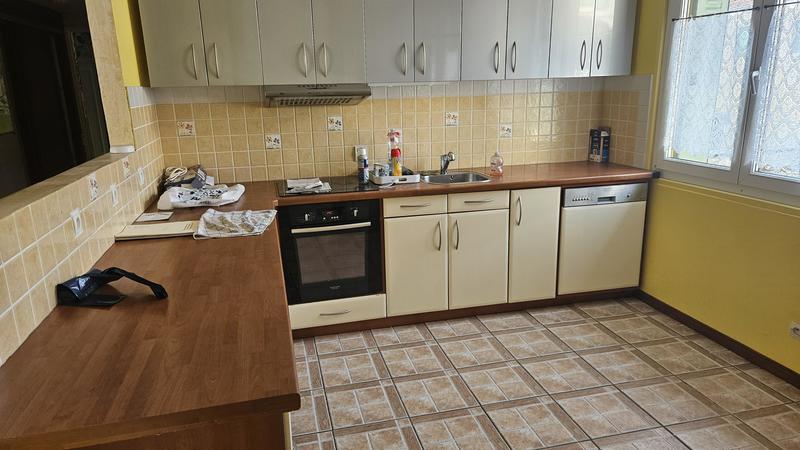 Maison - 180 m² - 6 pièces