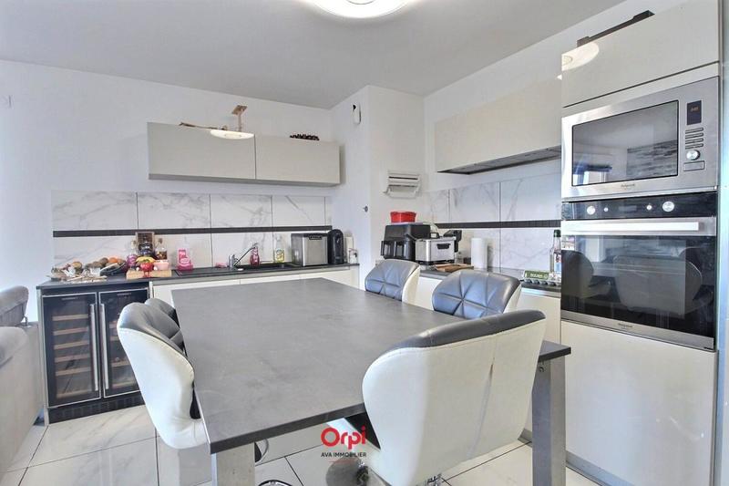 Appartement - 60 m² - 3 pièces