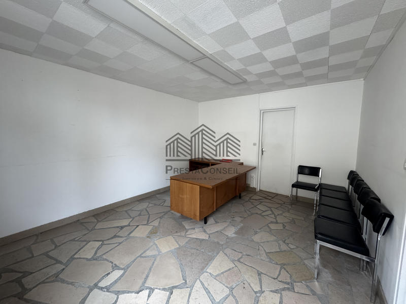 Local d'activités - 292 m² - 5 pièces