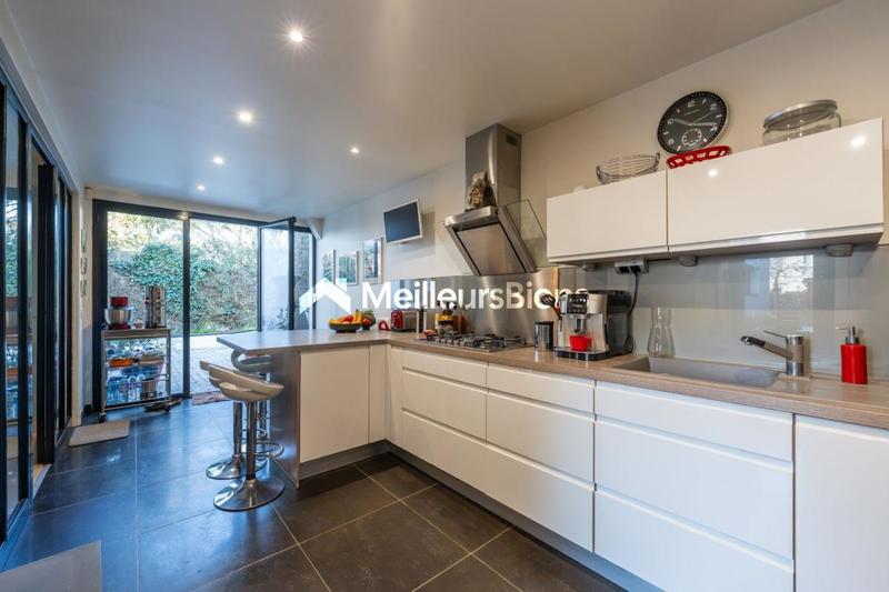 Maison d'architecte - 190 m² - 11 pièces