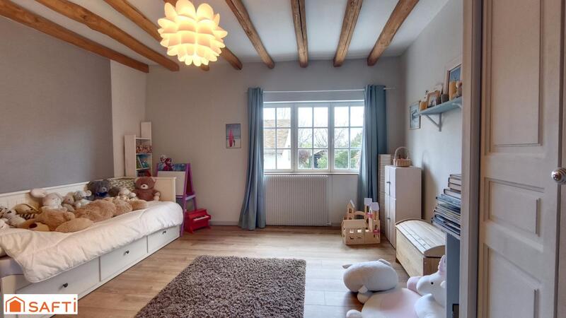 Maison - 180 m² - 7 pièces