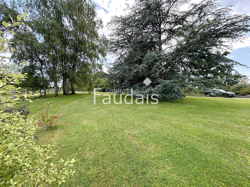 Maison - 233 m² - 10 pièces