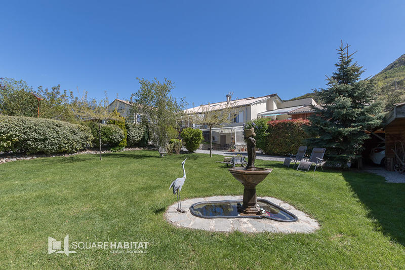 Maison - 550 m² - 15 pièces