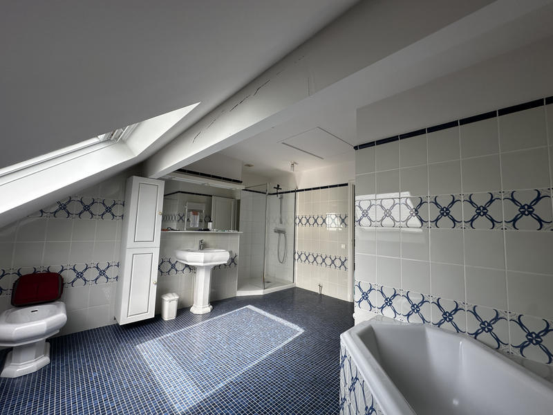 Maison - 163 m² - 5 pièces