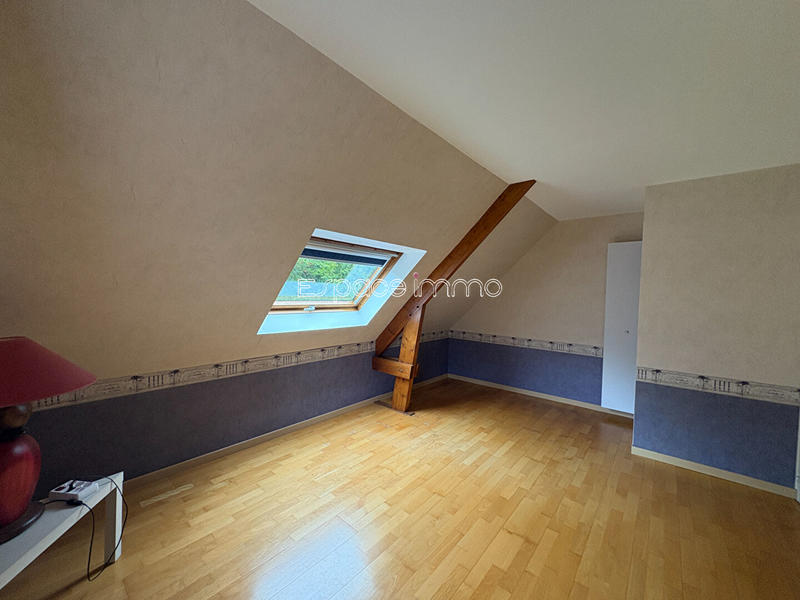 Maison - 184 m² - 5 pièces