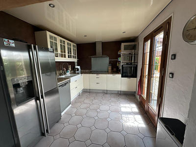 Maison - 145 m² - 6 pièces