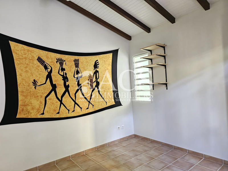 Maison - 98 m² - 4 pièces