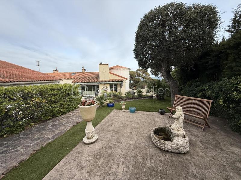 Maison jumelée - 110 m² - 4 pièces