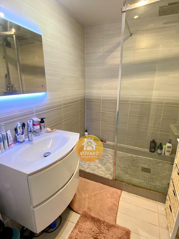 Appartement - 82 m² - 4 pièces