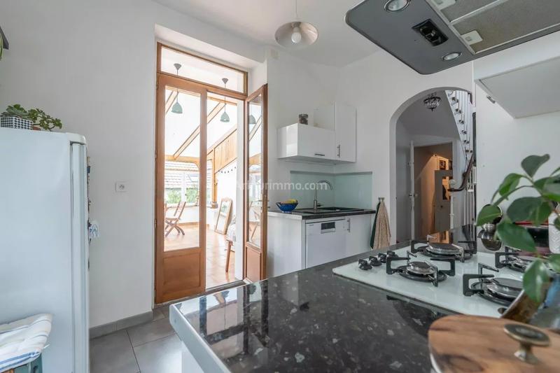 Maison - 194 m² - 7 pièces