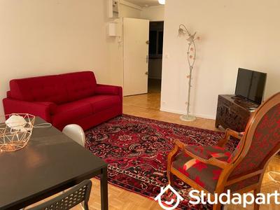 Chambre - 12 m² - 1 pièce