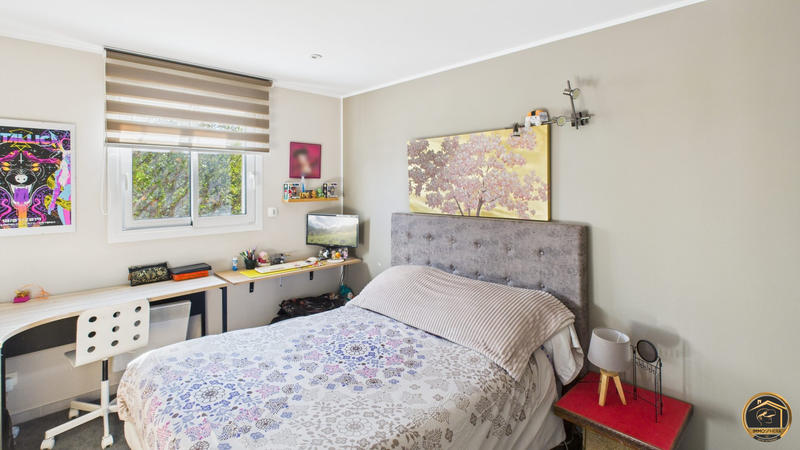 Maison traditionnelle - 100 m² - 5 pièces