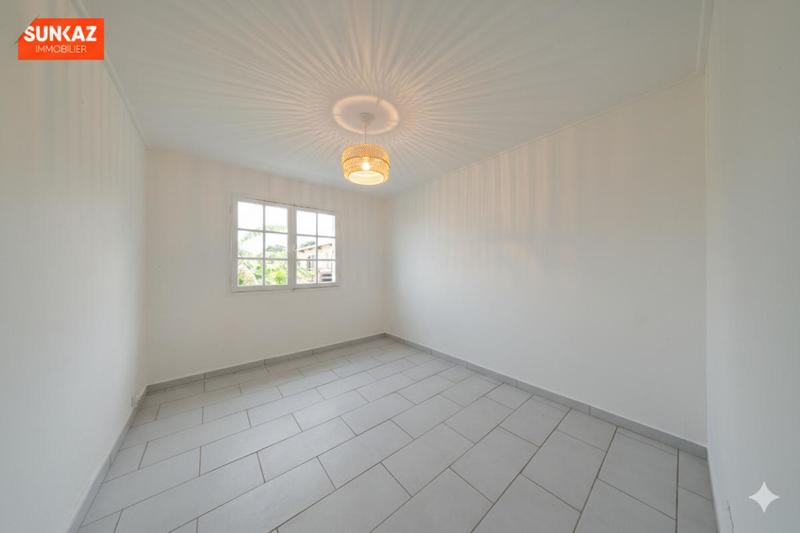 Appartement - 90 m² - 4 pièces