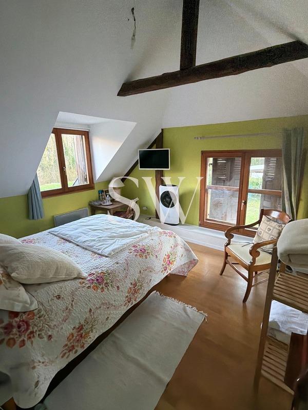 Maison - 200 m² - 9 pièces