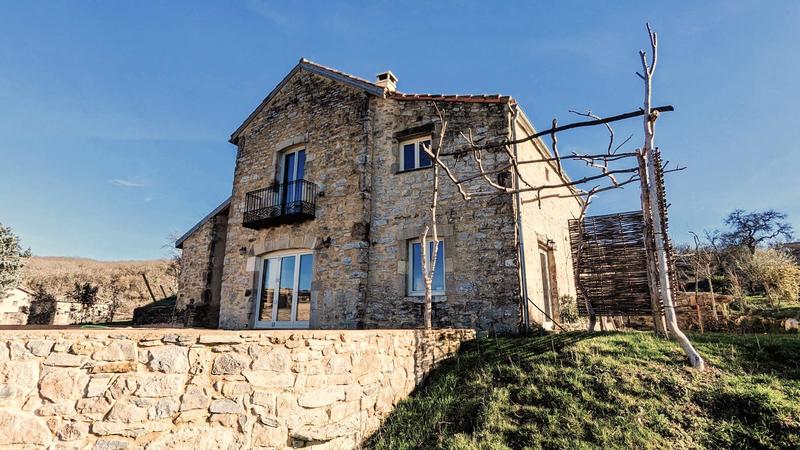 Maison - 187 m² - 4 pièces