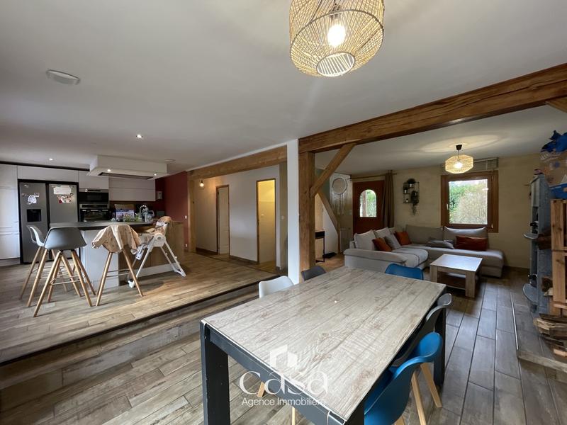 Maison - 137 m² - 6 pièces