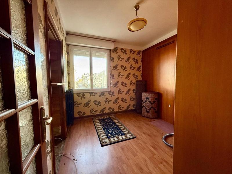 Appartement - 136 m² - 6 pièces