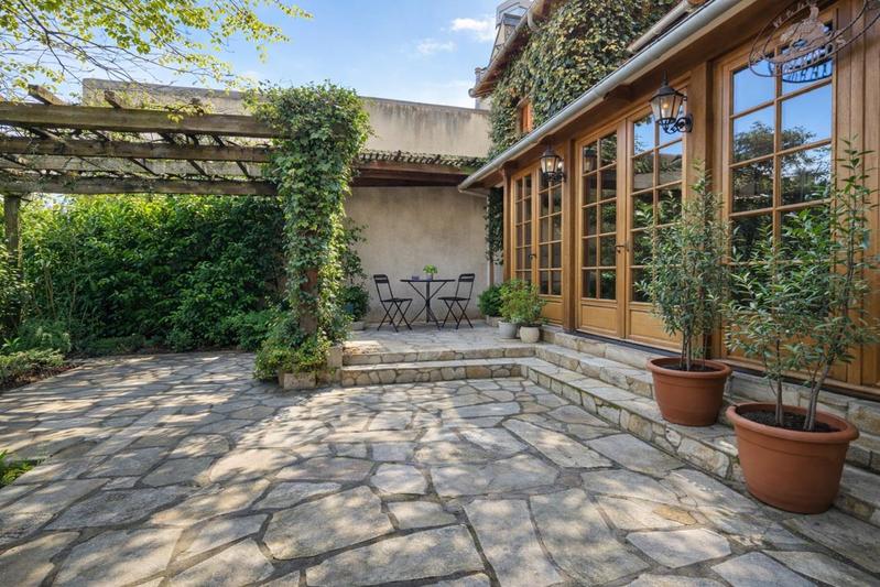 Pavillon - 192 m² - 5 pièces