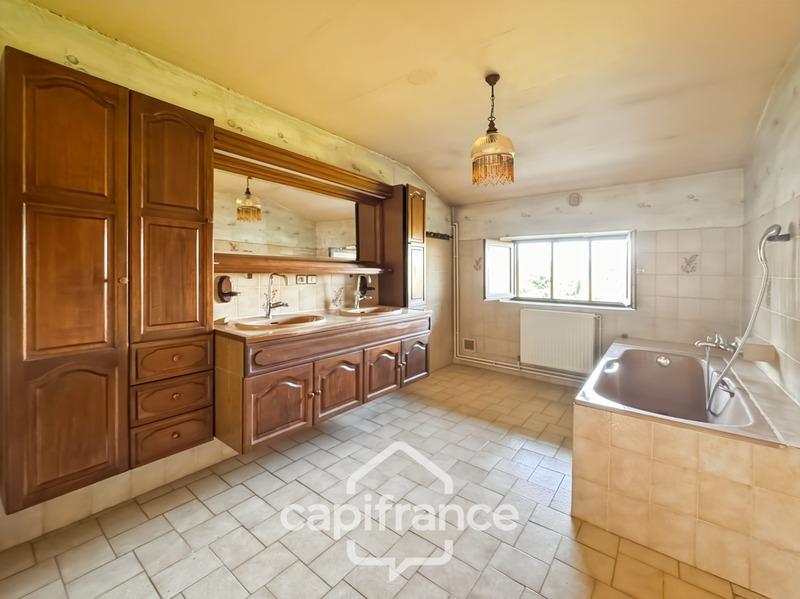 Maison - 185 m² - 6 pièces