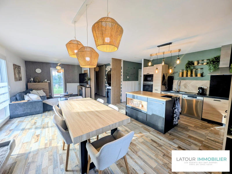 Maison - 108 m² - 5 pièces