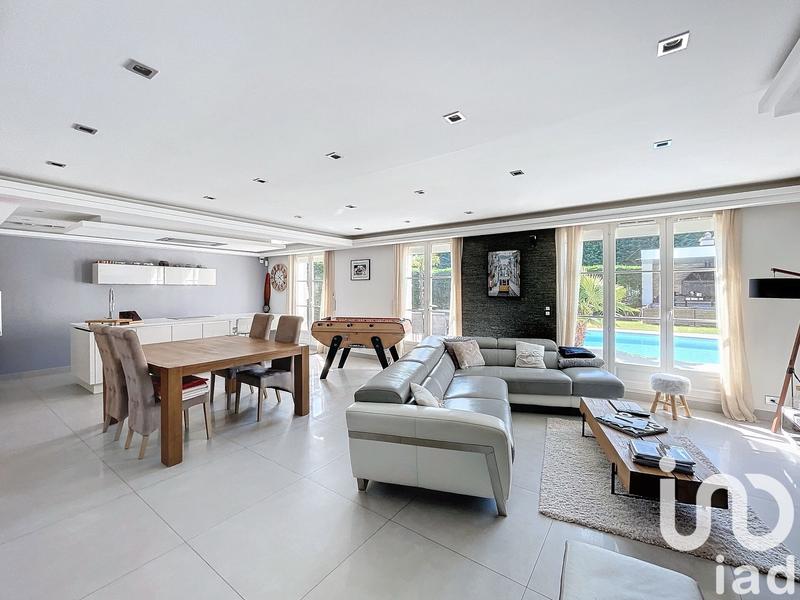 Maison - 160 m² - 6 pièces