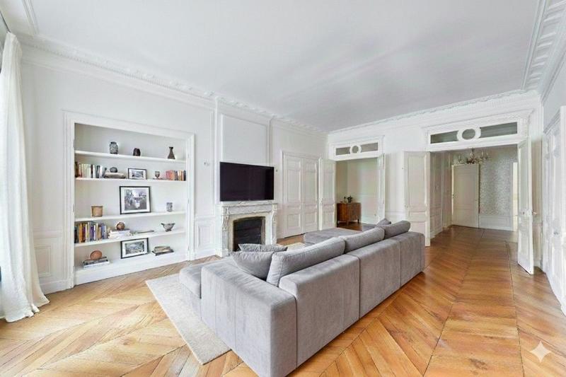 Appartement - 140 m² - 4 pièces