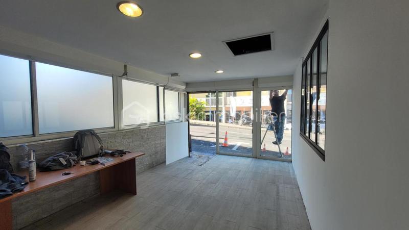 Local commercial - 140 m² - 6 pièces