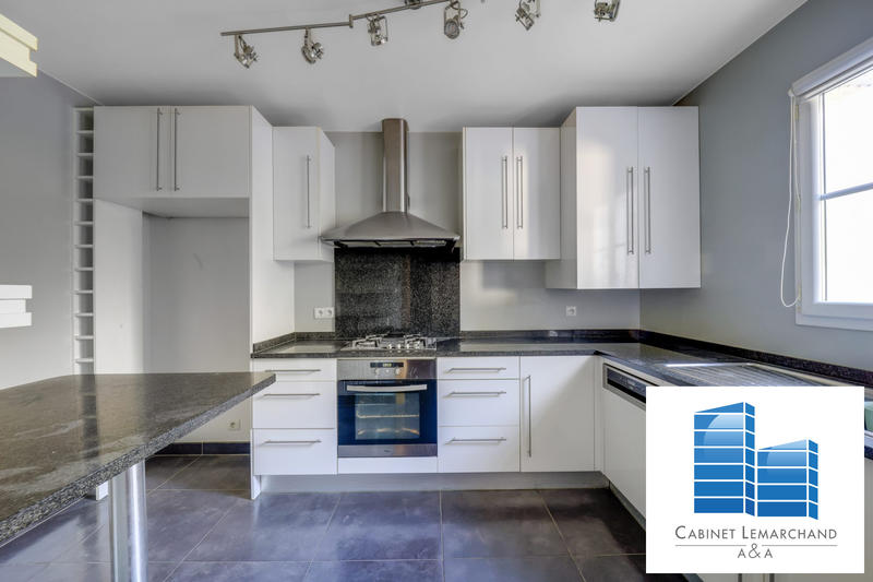 Maison contemporaine - 102 m² - 5 pièces