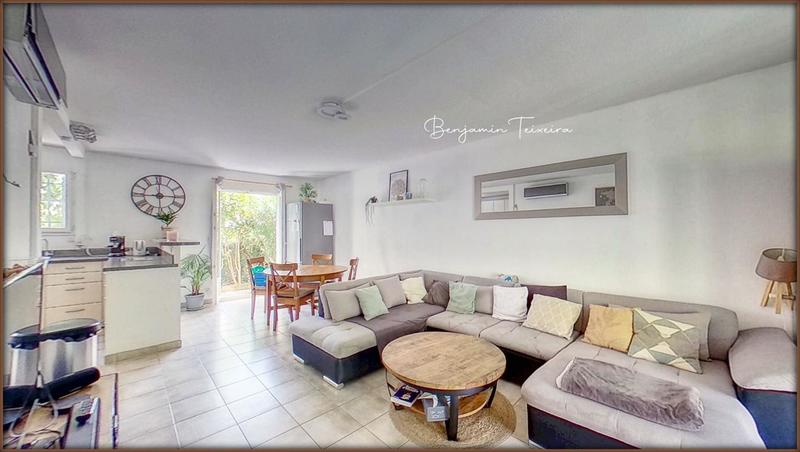 Maison - 96 m² - 5 pièces