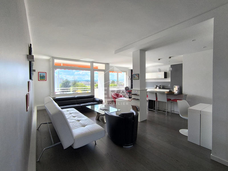 Appartement - 102 m² - 3 pièces