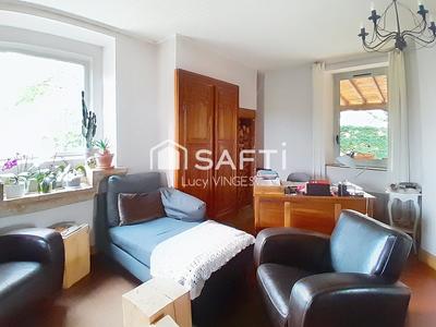 Maison - 230 m² - 6 pièces