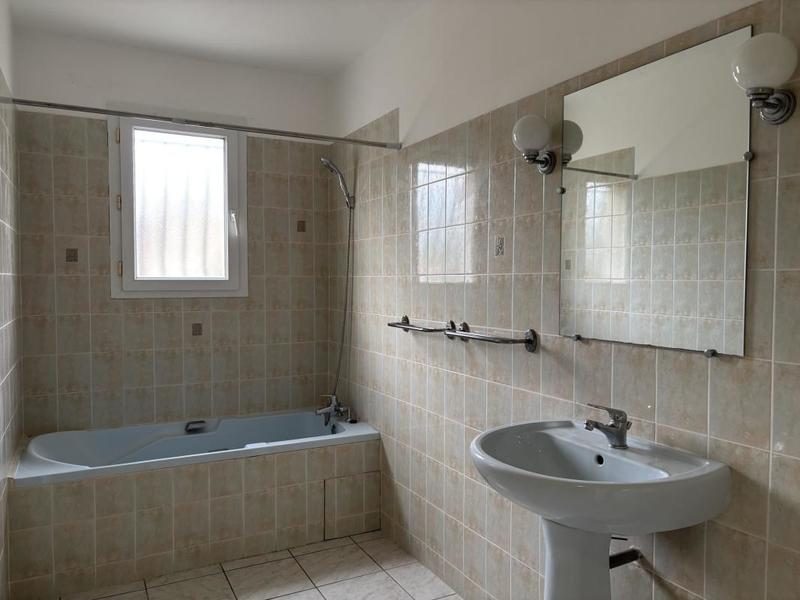 Villa - 101 m² - 4 pièces