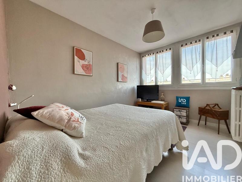 Appartement - 85 m² - 5 pièces