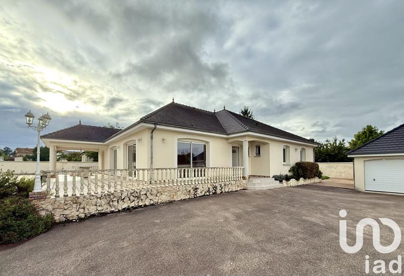 Maison - 414 m² - 8 pièces