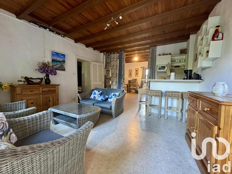 Maison - 257 m² - 9 pièces