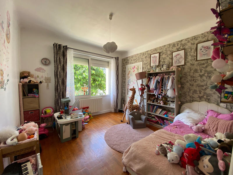 Maison - 187 m² - 8 pièces