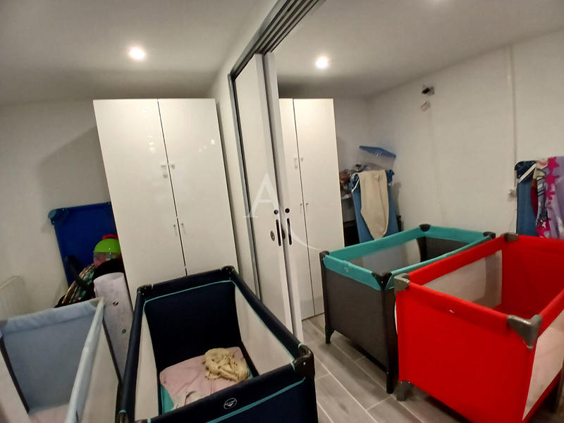 Maison - 198 m² - 6 pièces