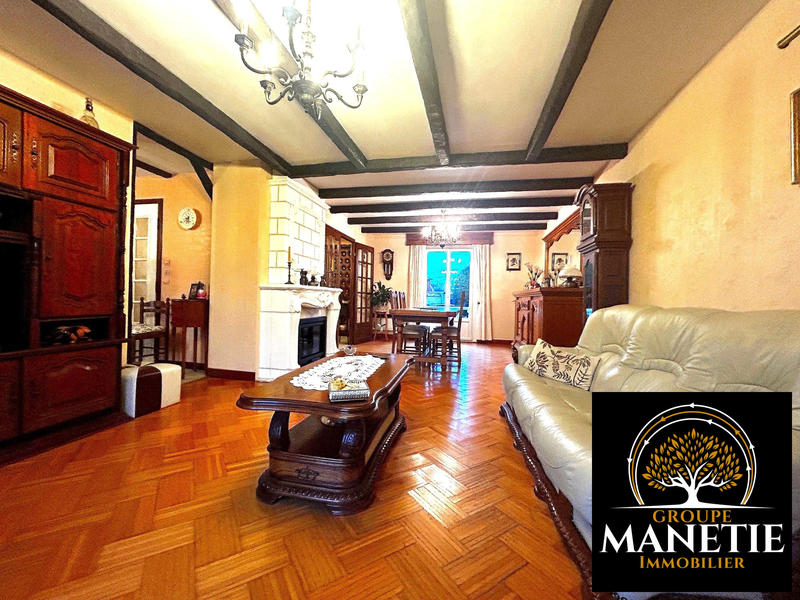 Maison - 93 m² - 6 pièces