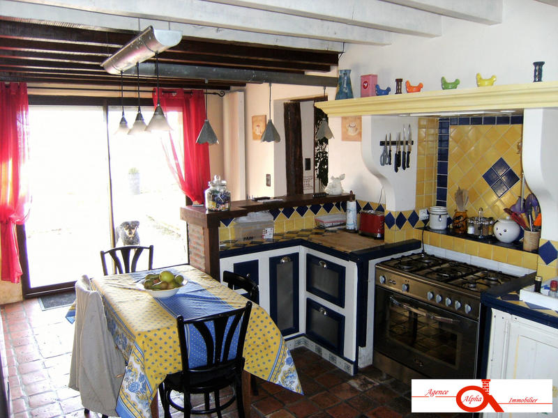 Maison ancienne - 310 m² - 10 pièces