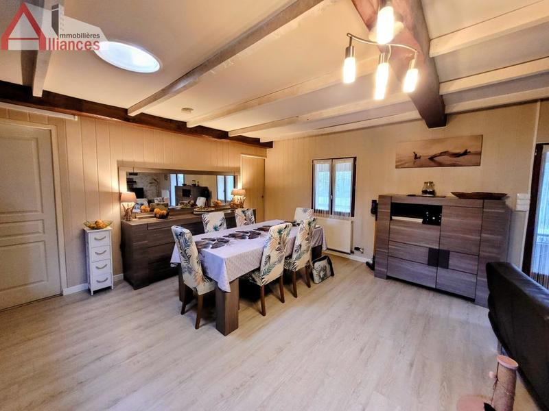 Maison - 90 m² - 4 pièces