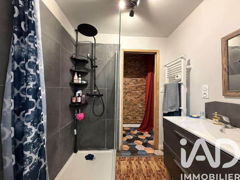 Maison - 96 m² - 4 pièces